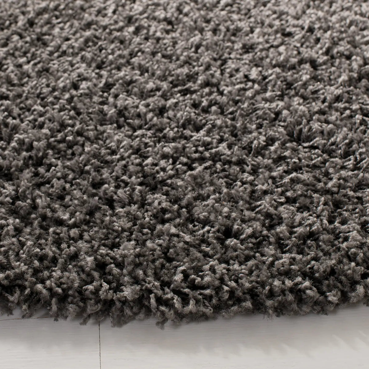 Safavieh Sga-Athens Shag 6'-7" x 6'-7" Rug in Dark Grey