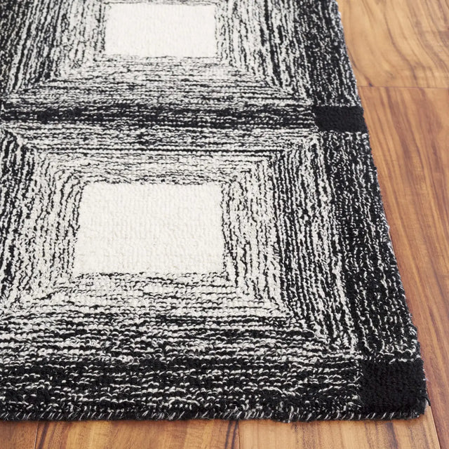 Safavieh Metro 4'-0" x 6'-0" Rug in Charcoal / Ivory