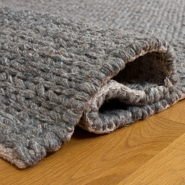 Safavieh Natura 5'-0" x 8'-0" Rug in Dark Grey