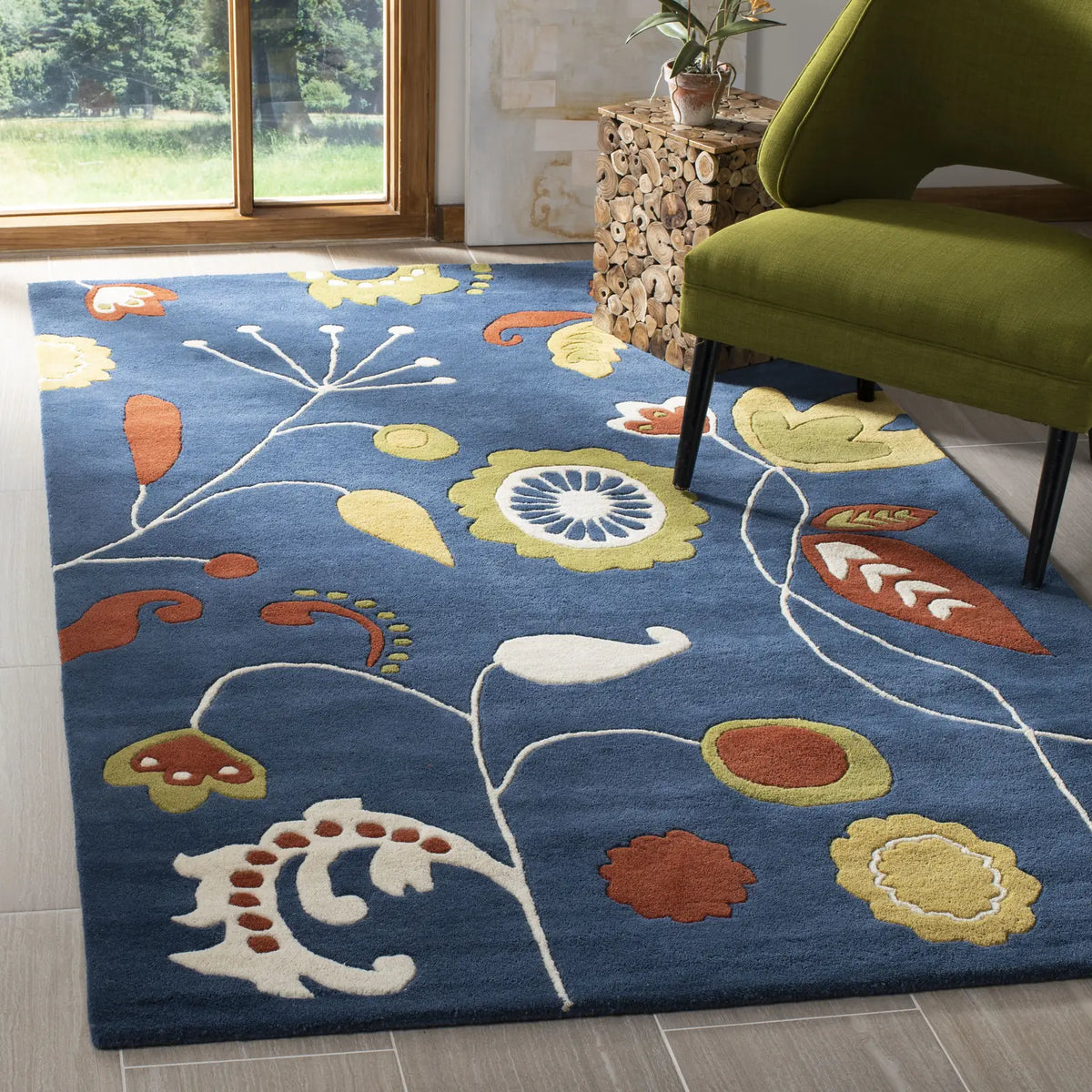 Safavieh Soho 3'-6" x 5'-6" Rug in Dark Blue / Multi