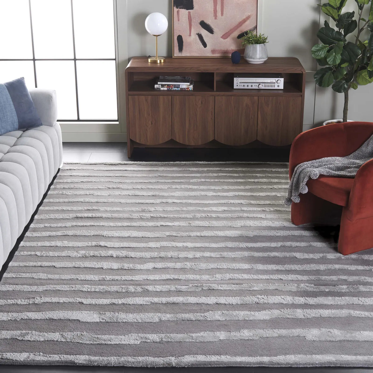 Safavieh Soho 9'-6" x 13'-6" Rug in Grey