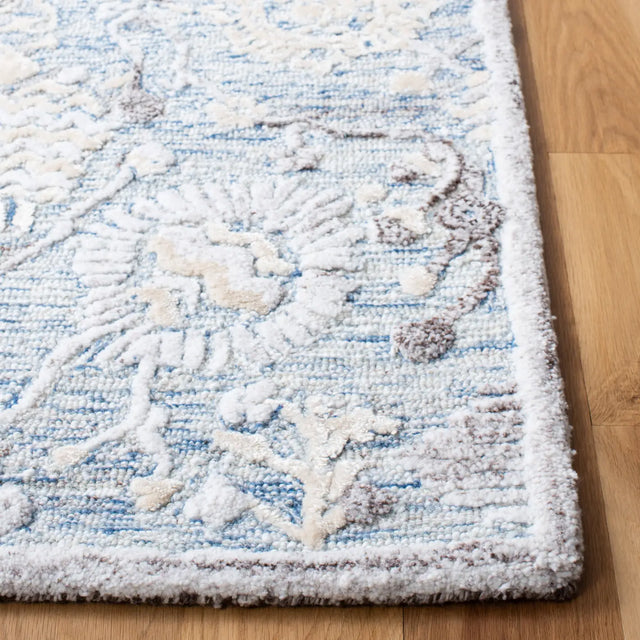 Safavieh Glamour 5'-0" x 8'-0" Rug in Light Blue / Ivory