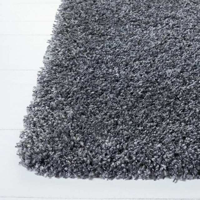 Safavieh Santa Monica Shag 5'-3" x 7'-6" Rug in Dark Grey