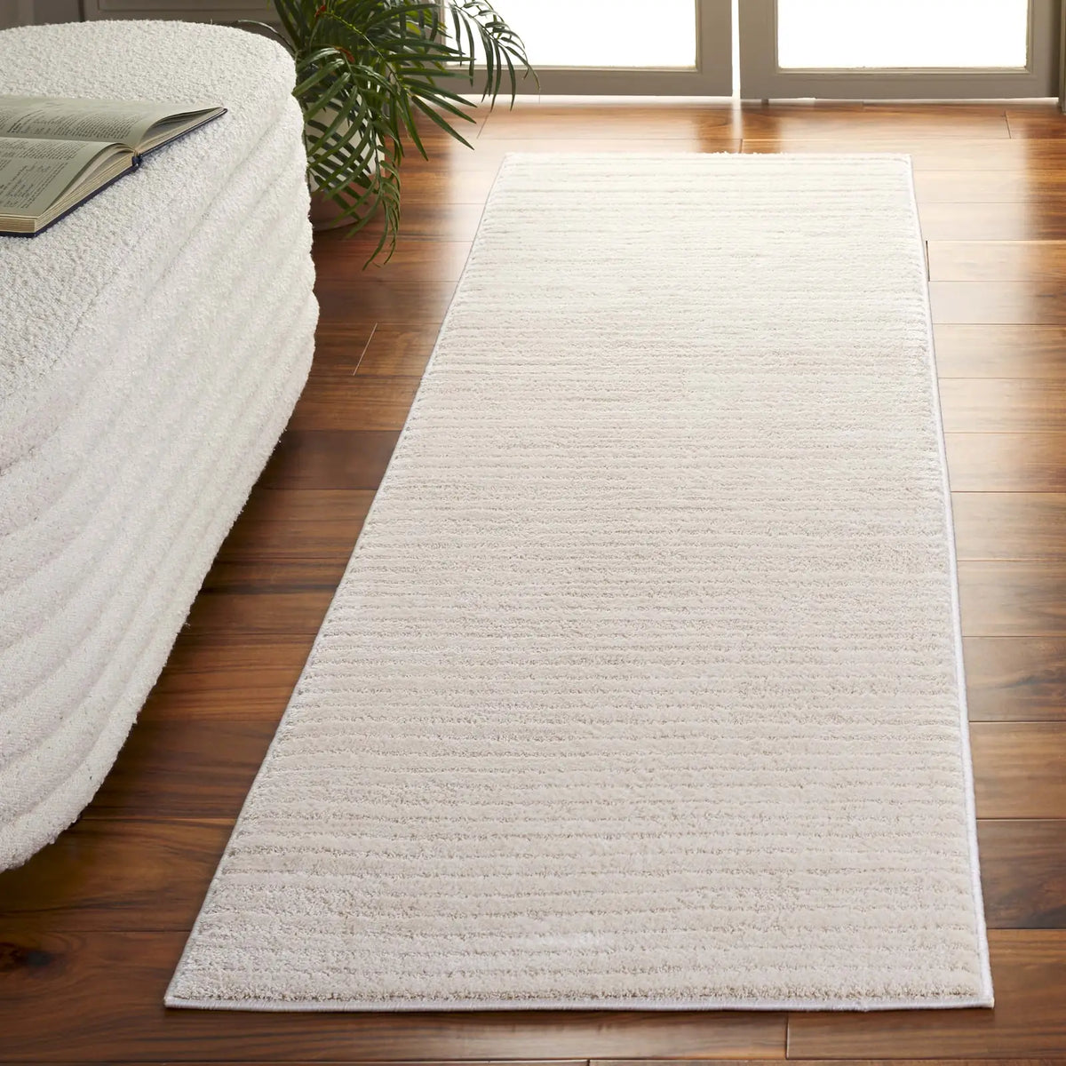 Safavieh Neptune 2'-2" x 8'-0" Rug in Ivory / Beige