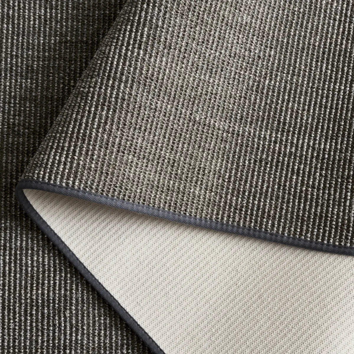 Safavieh Martha Stewart 8'-0" x 10'-0" Rug in Charcoal