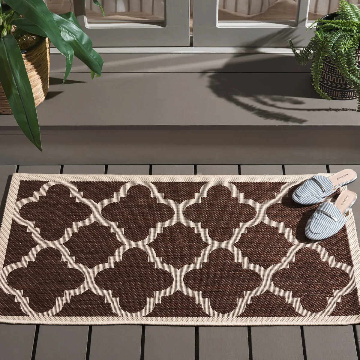 Safavieh Courtyard 2'-0" x 3'-7" Rug in Dark Brown