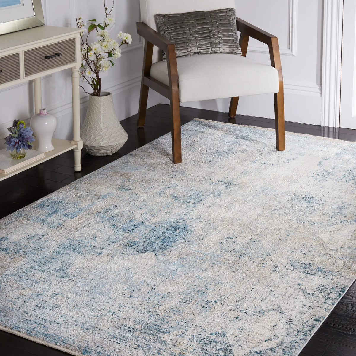 Safavieh Dream 4'-0" x 6'-0" Rug in Grey / Blue