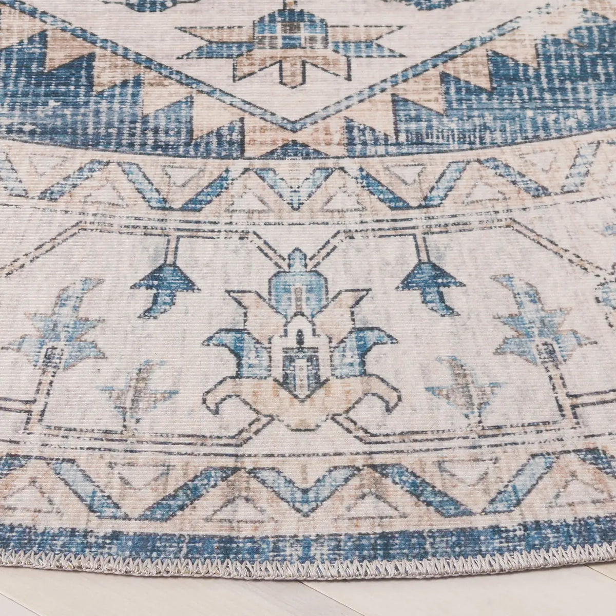 Safavieh Arizona 6'-0" x 6'-0" Rug in Grey / Blue