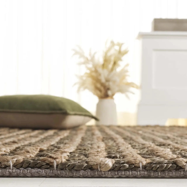 Safavieh Natural Fiber Couture 4'-0" x 6'-0" Rug in Green / Natural