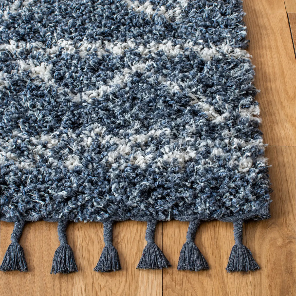 Safavieh Pro Lux Shag 400 4'-0" x 6'-0" Rug in Blue / Ivory