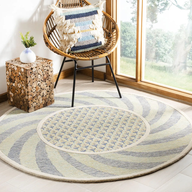 Safavieh Novelty 5'-0" x 5'-0" Rug in Ivory Blue / Gold