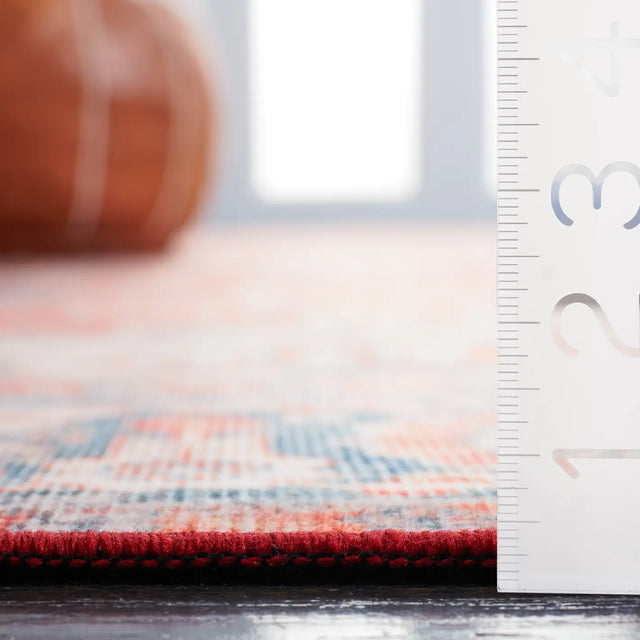 Safavieh Tucson 4'-0" x 6'-0" Rug in Rust / Navy