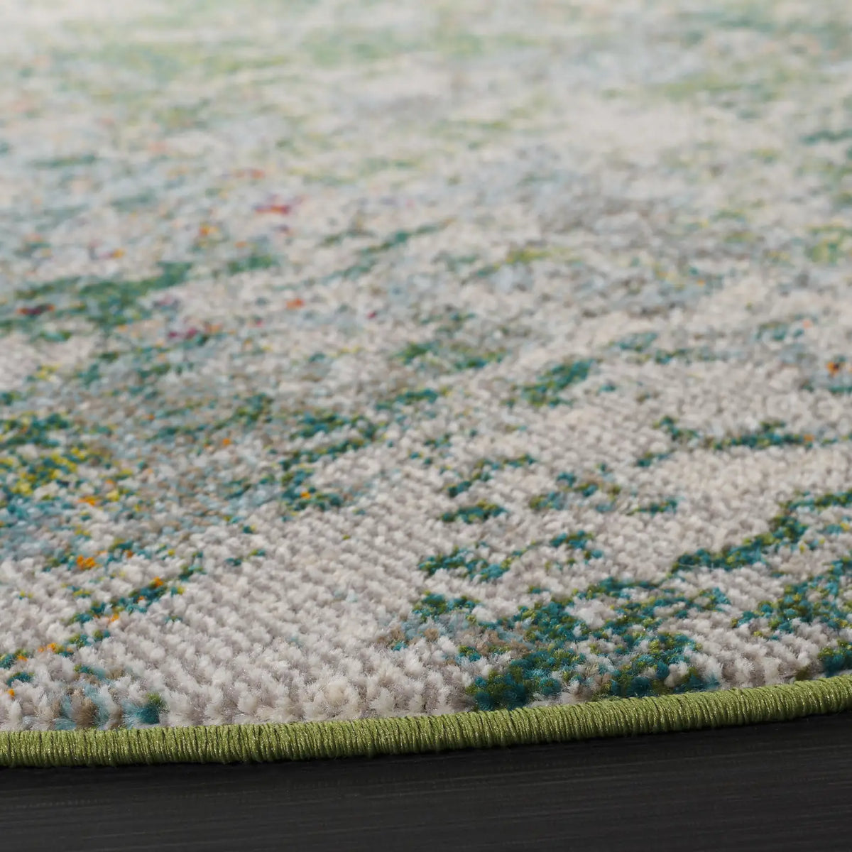 Safavieh Madison 6'-7" x 6'-7" Rug in Green / Blue