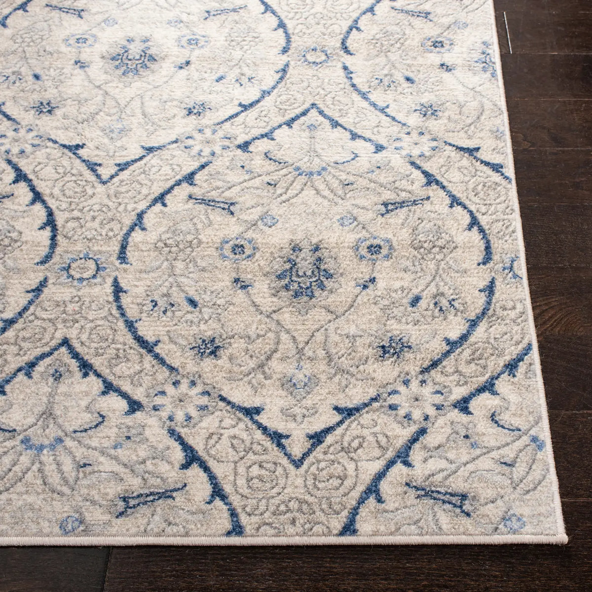 Safavieh Brentwood 4'-0" x 6'-0" Rug in Light Grey / Blue