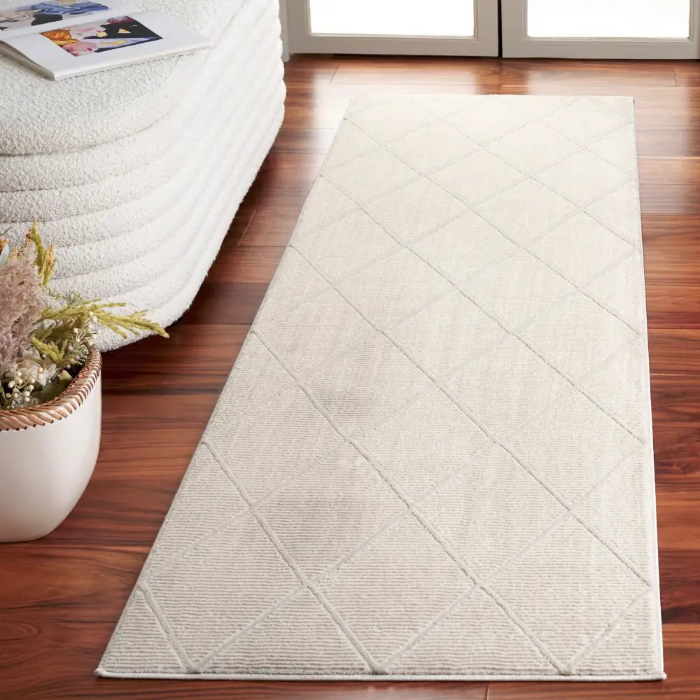 Safavieh Revive 2'-3" x 8'-0" Rug in Ivory