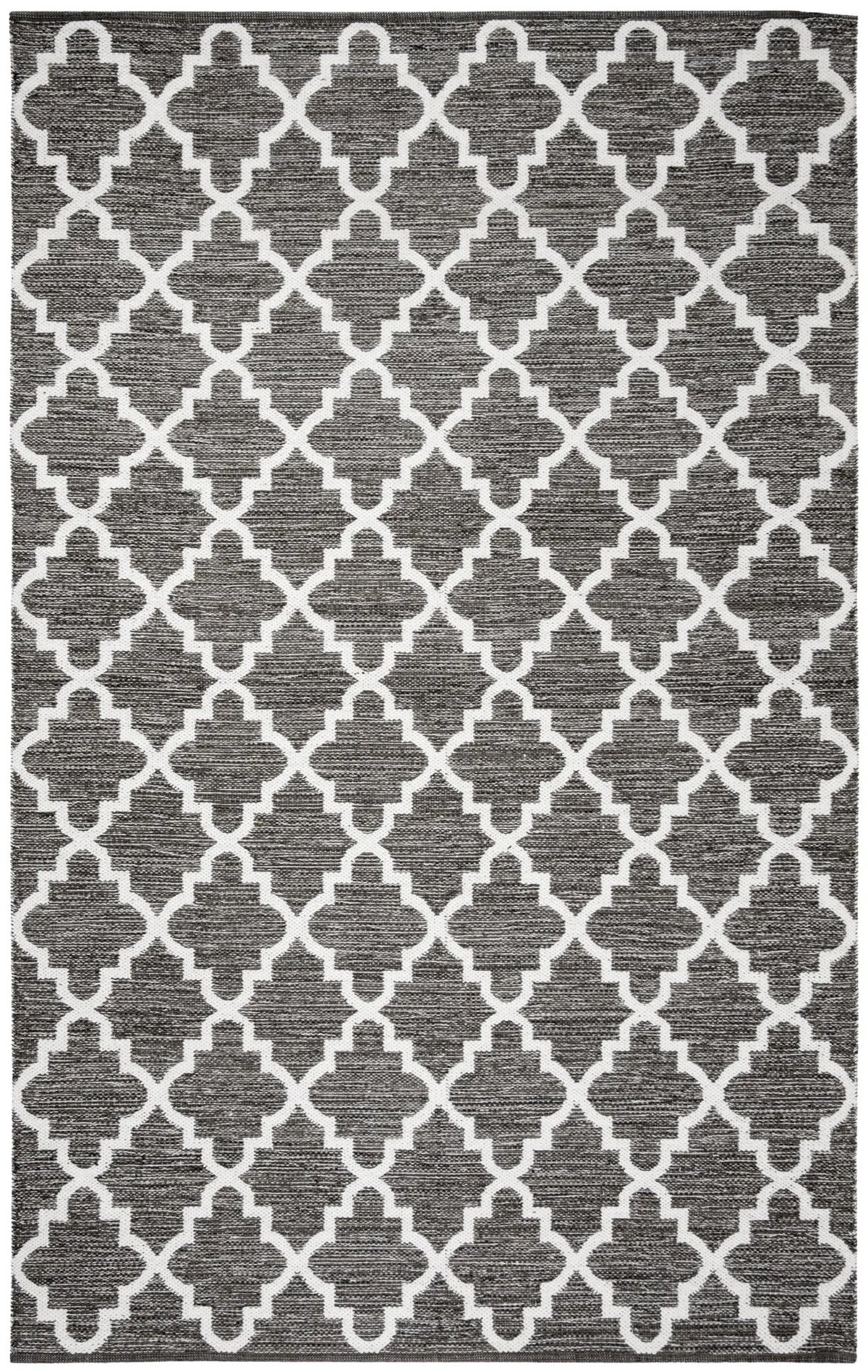 Safavieh Montauk 5'-0" x 8'-0" Rug in Charcoal / Ivory
