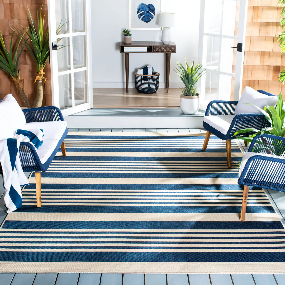 Safavieh Courtyard 10'-0" x 14'-0" Rug in Navy / Beige