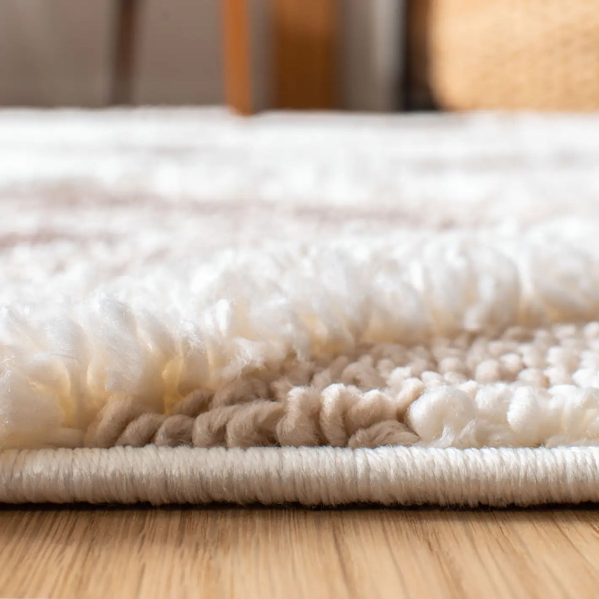 Safavieh Moroccan Tassel Shag 4'-0" x 6'-0" Rug in Ivory / Brown
