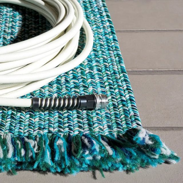 Safavieh Braided 300 5'-0" x 8'-0" Rug in Turquoise