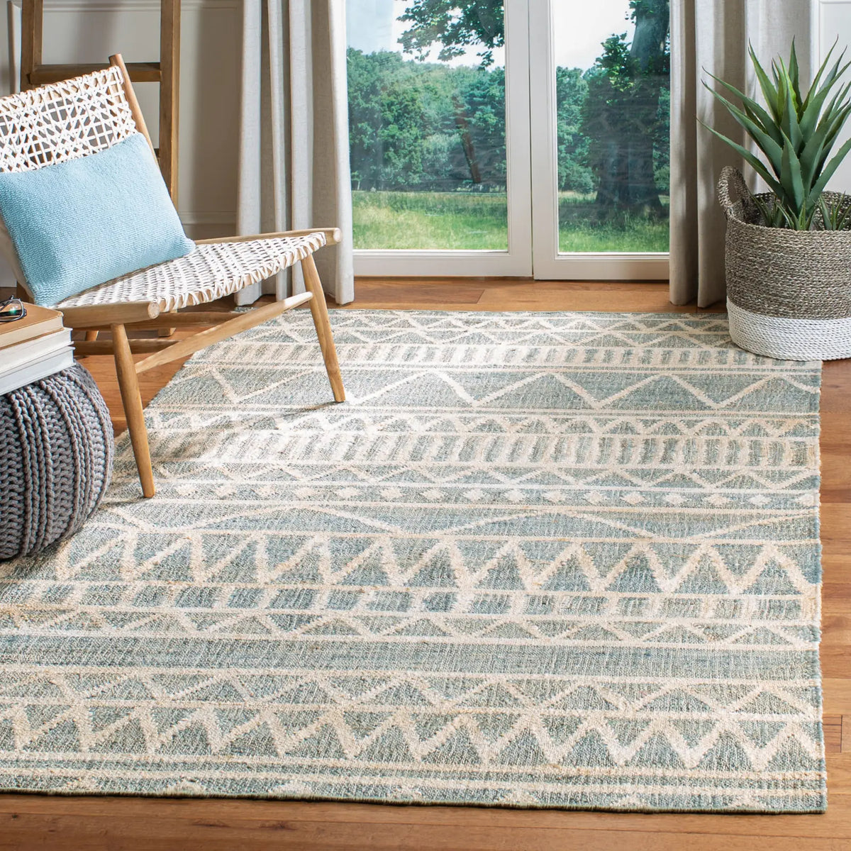 Safavieh Kilim 5'-0" x 8'-0" Rug in Blue / Beige