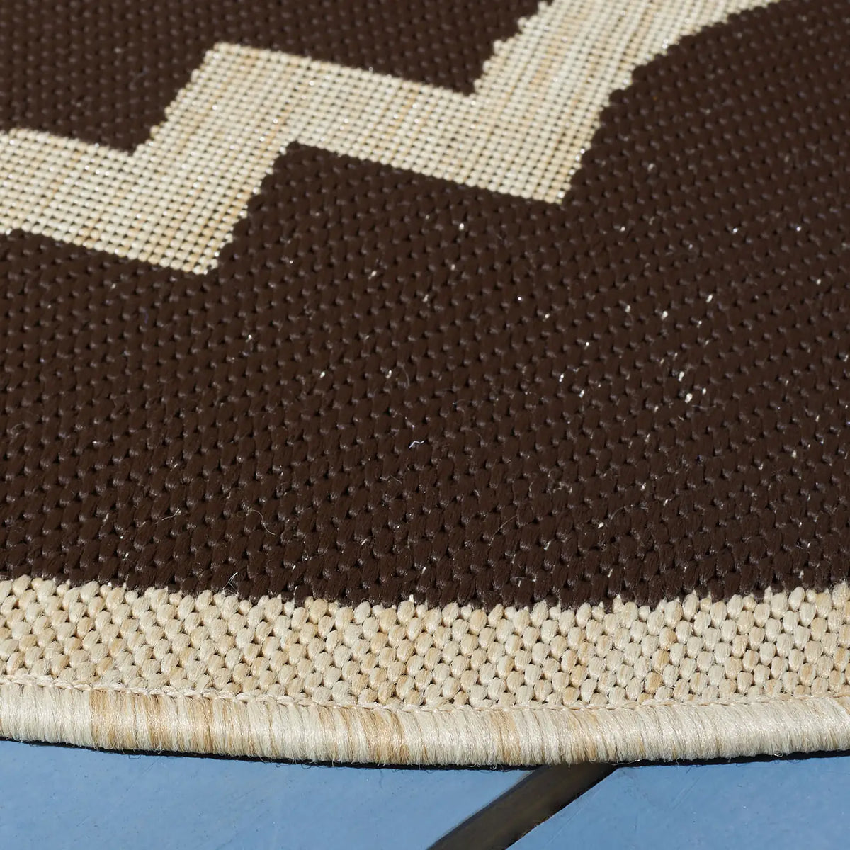 Safavieh Courtyard 5'-3" x 5'-3" Rug in Dark Brown
