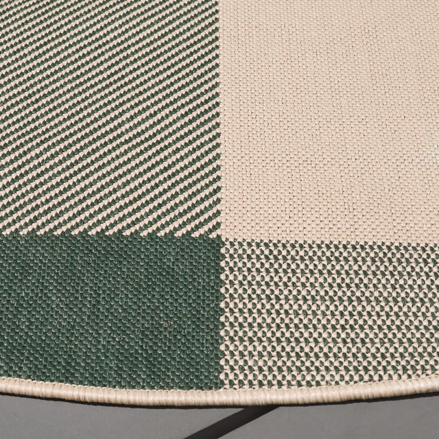 Safavieh Courtyard 5'-3" x 5'-3" Rug in Green / Beige