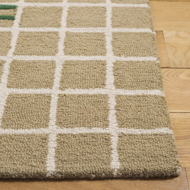 Safavieh Genre 4'-0" x 6'-0" Rug in Green / Beige
