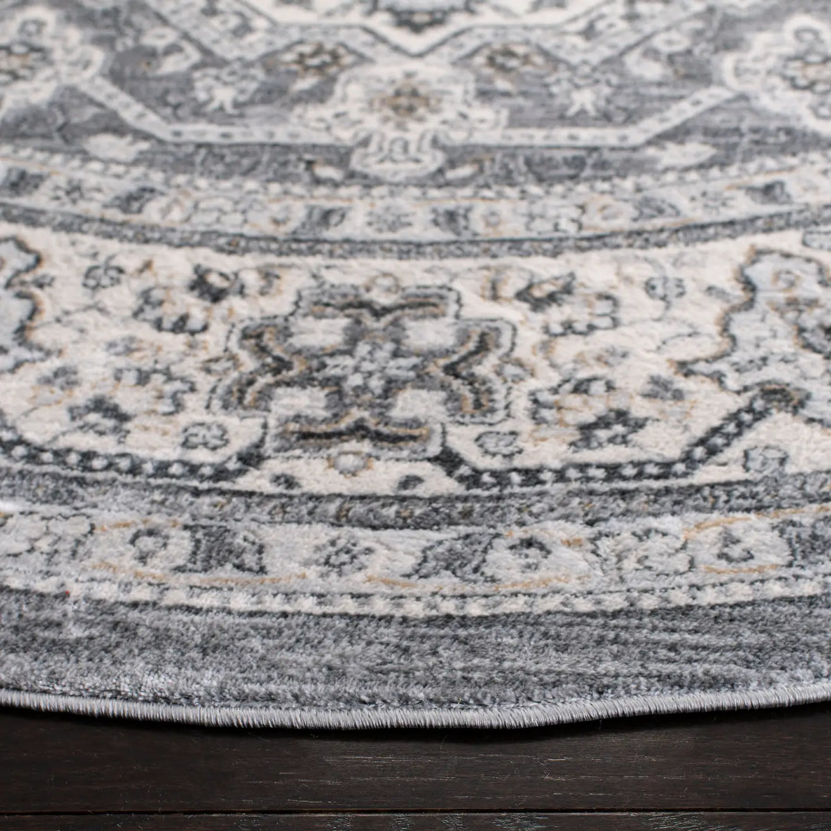 Safavieh Isabella 6'-7" x 6'-7" Rug in Grey / Cream