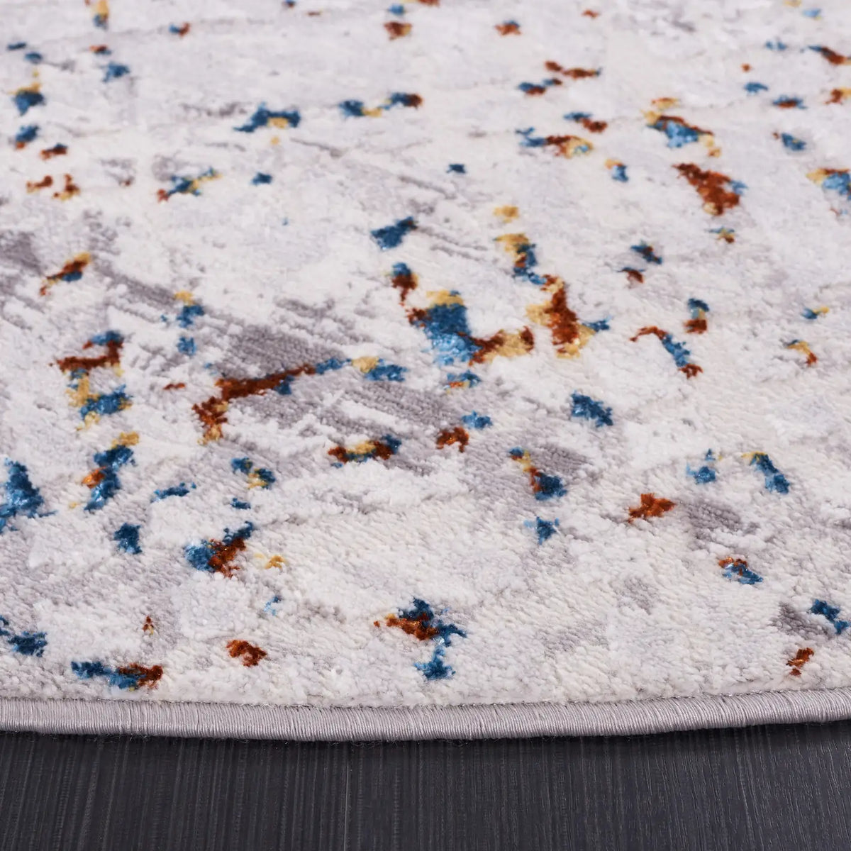 Safavieh Amelia 6'-7" x 6'-7" Rug in Grey / Light Grey