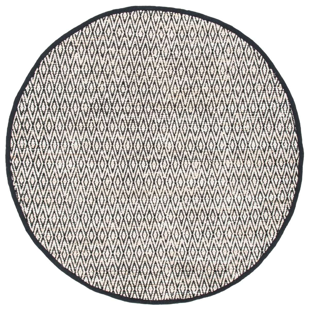 Safavieh Montauk 6'-0" x 6'-0" Rug in Beige / Black
