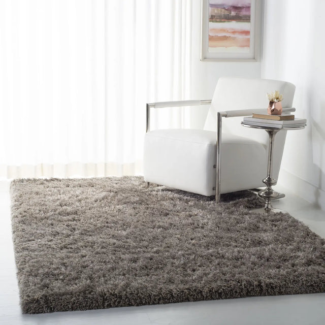 Safavieh Atlantic Shag 4'-0" x 6'-0" Rug in Grey