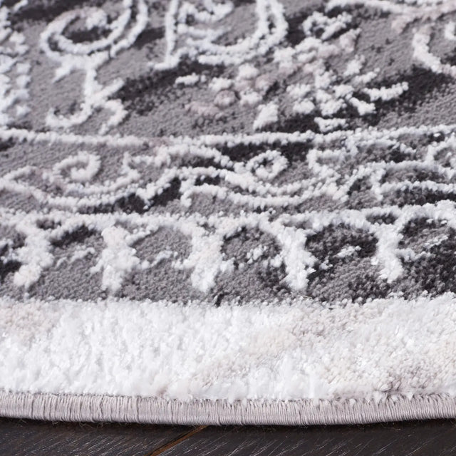 Safavieh Amelia 6'-7" x 6'-7" Rug in Charcoal / Grey