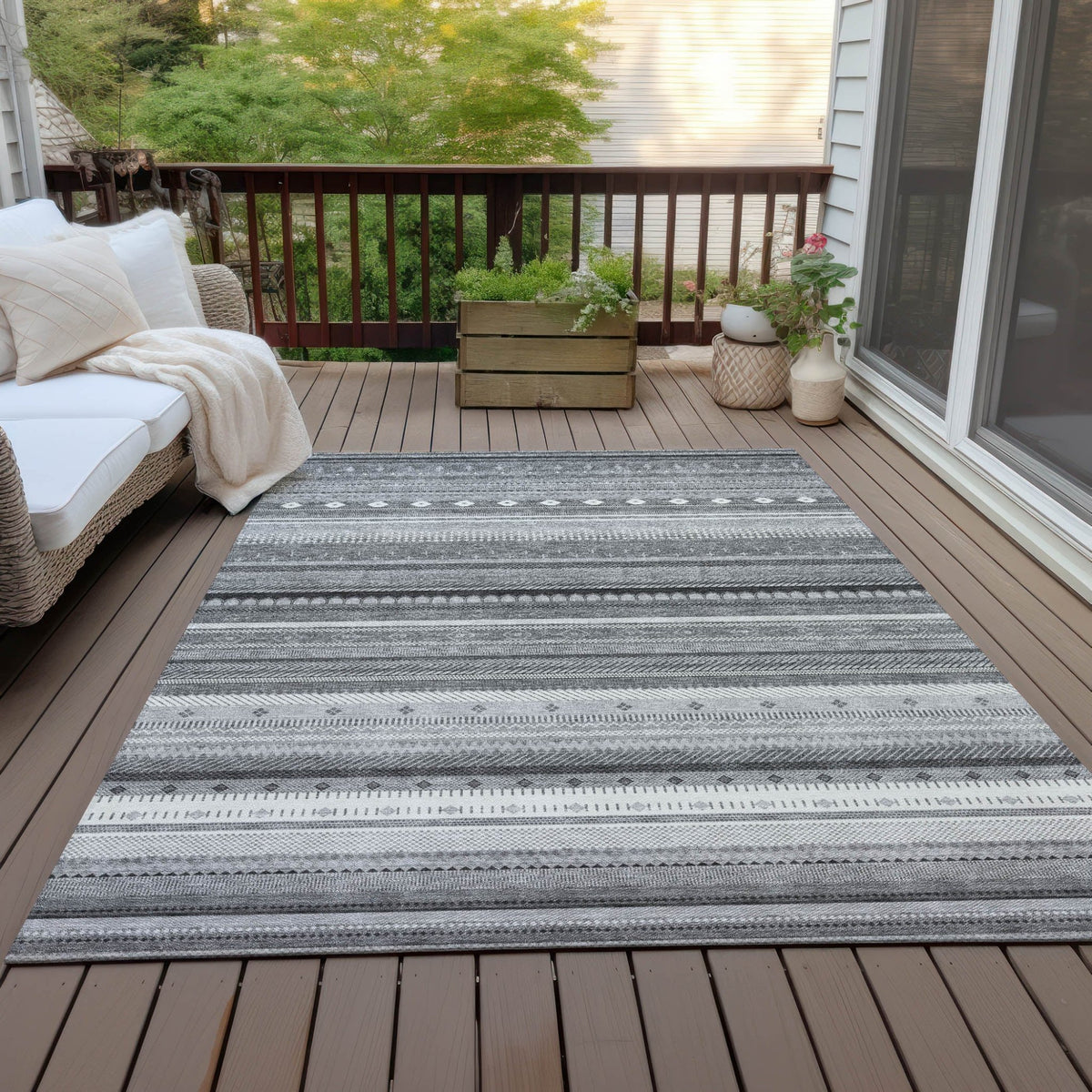 Addison Chantille ACN2218 Stripes Machine Made Transitional Gray Rug