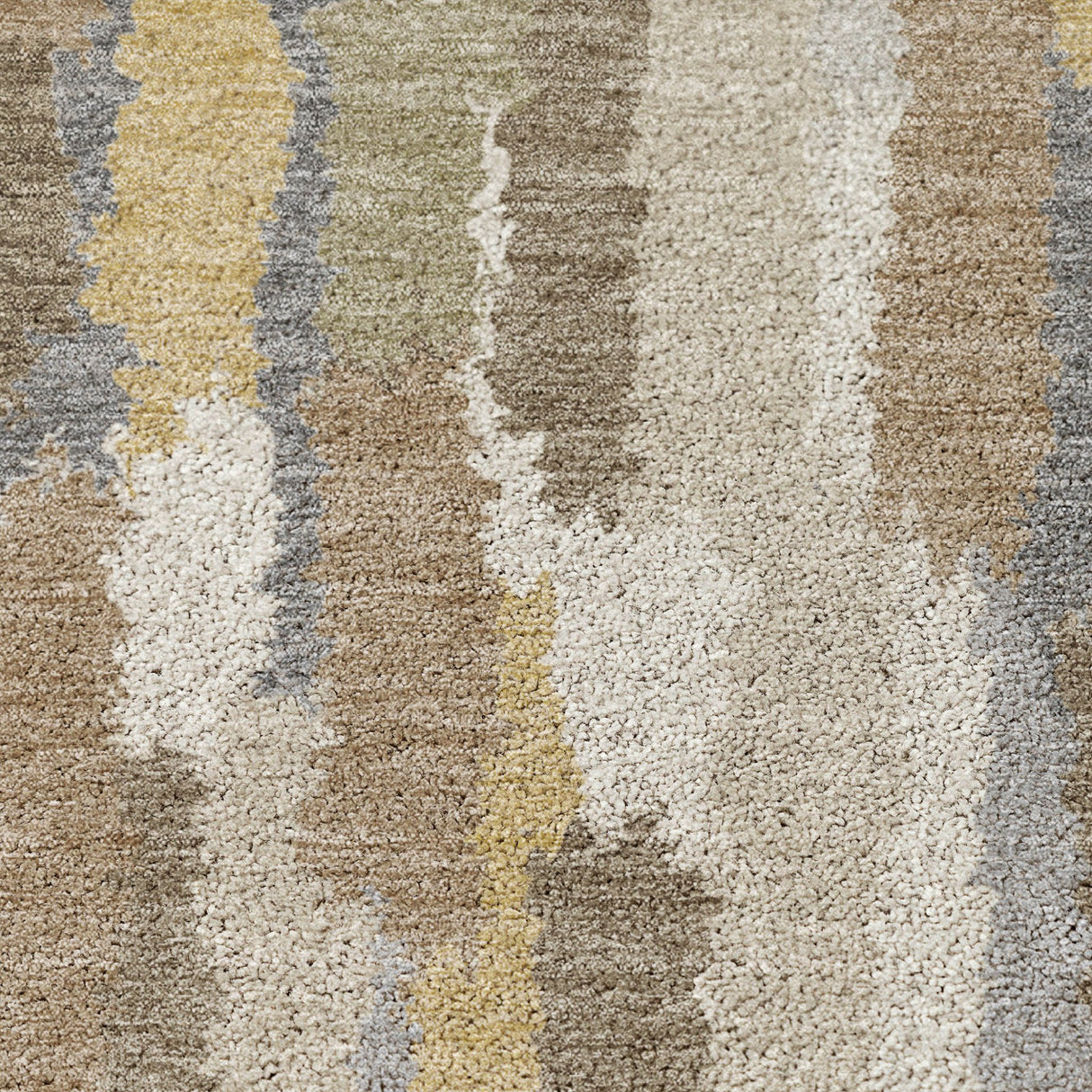 Dalyn Kenner KN6 Ivory Rug color swatch