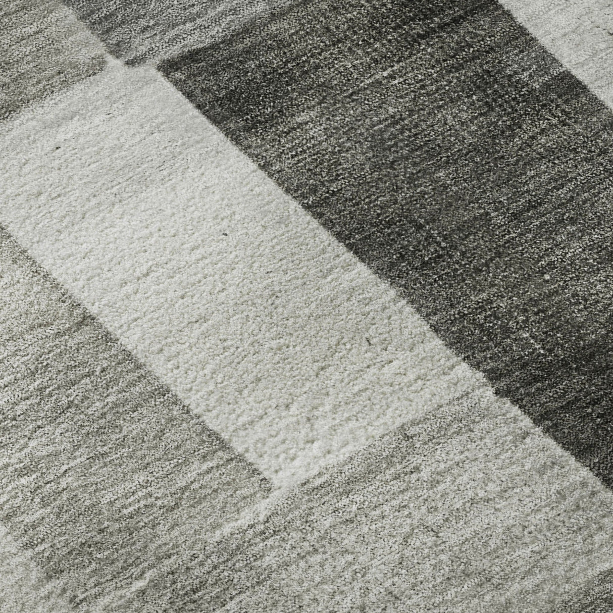 Dalyn Neo NO15 Pewter Rug color swatch