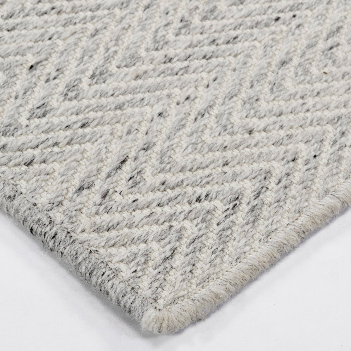 Dalyn Provo PV2 Hand Loomed Casual Ivory Rug