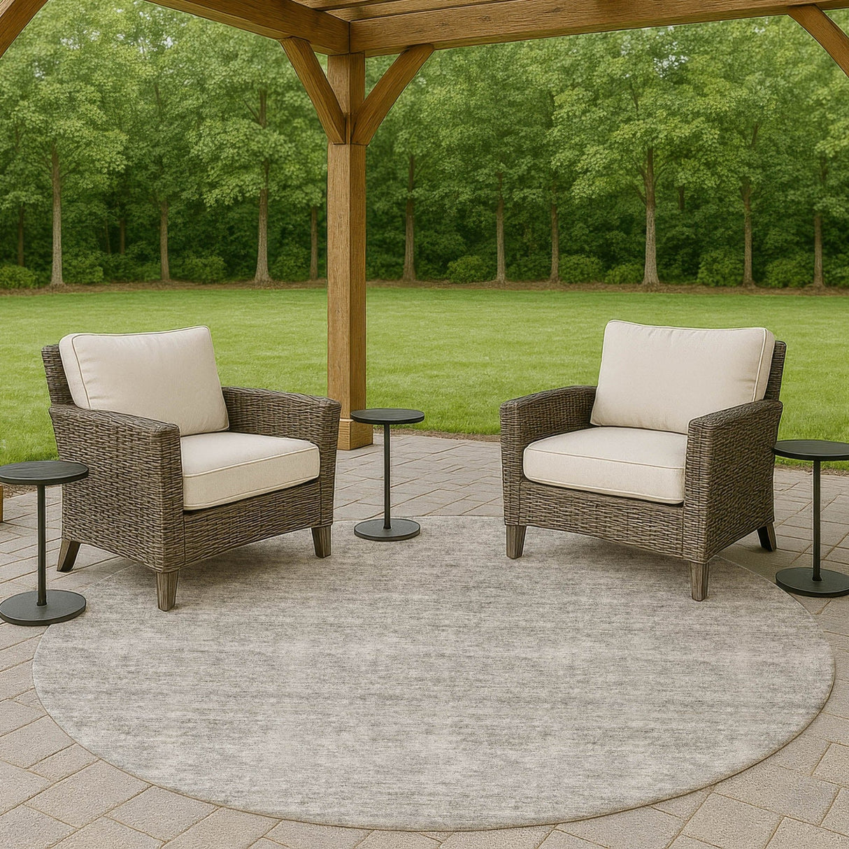 Dalyn Soft Essentials SE1 Silver Rug outdoor lifestyle image