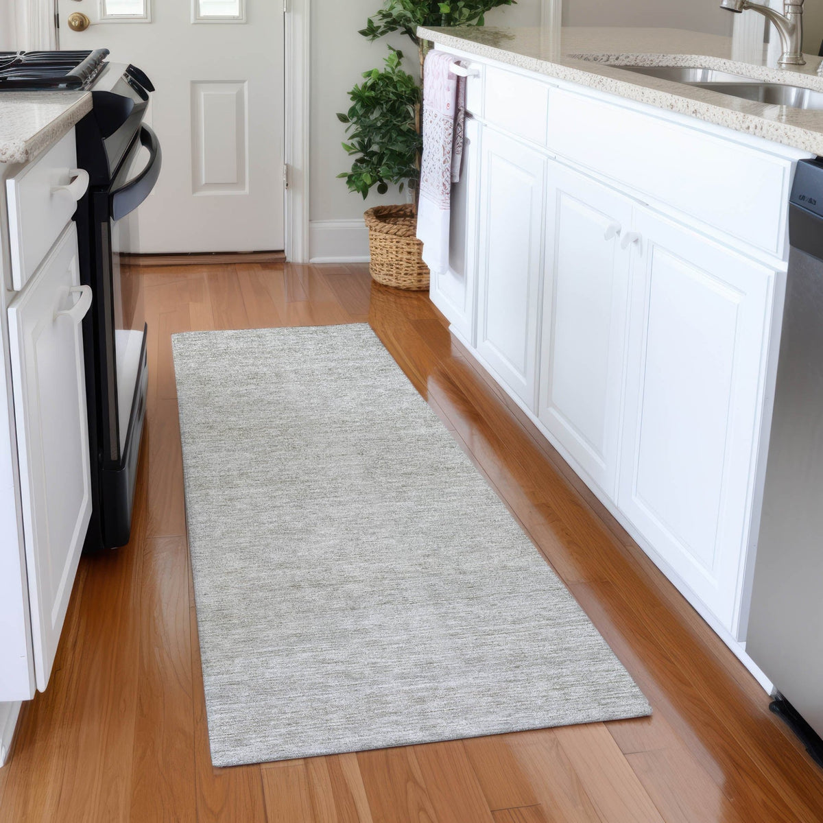 Dalyn Soft Essentials SE1 Transitional Machine Made Ivory Rug