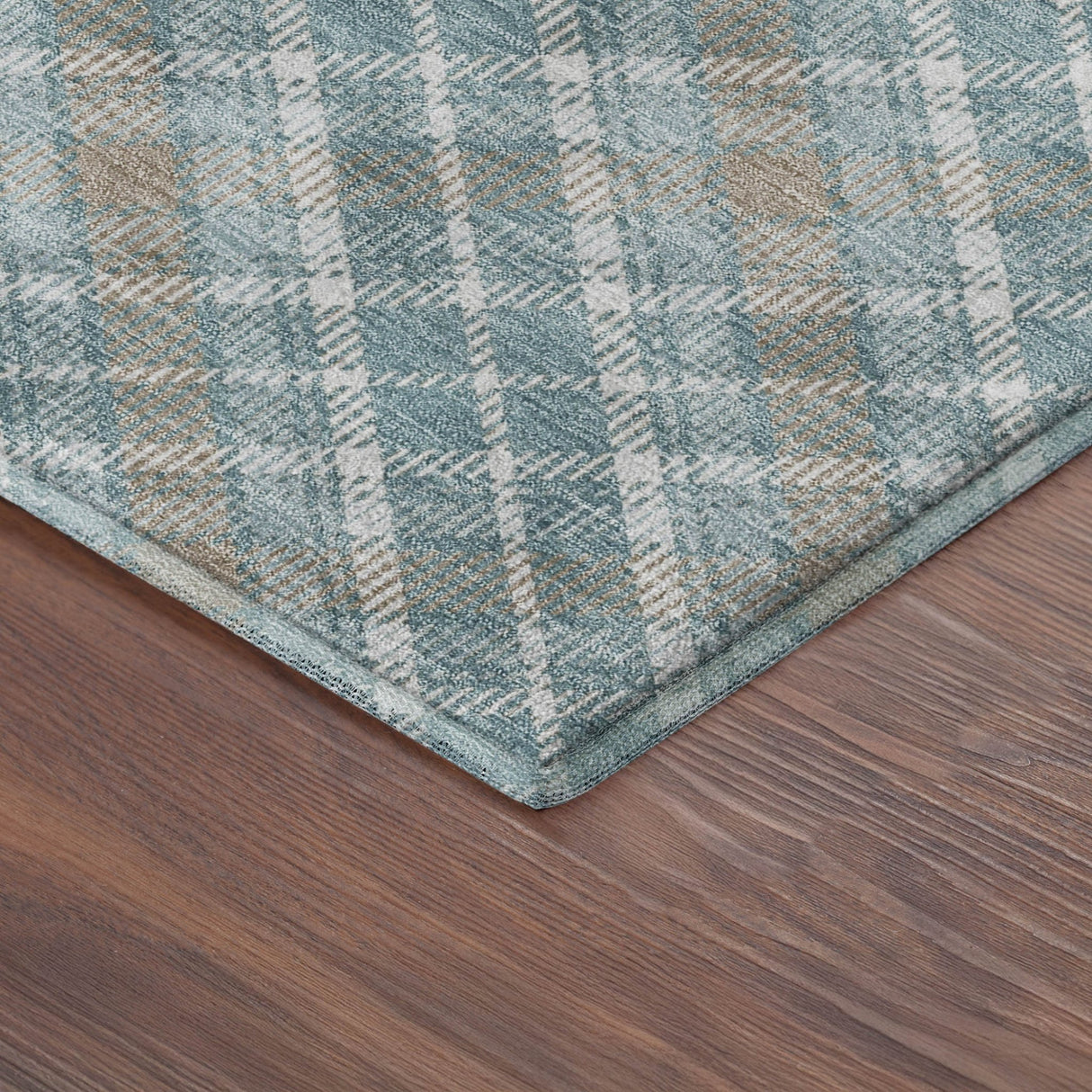 Dalyn Soft Essentials SE3 Teal Rug corner detail