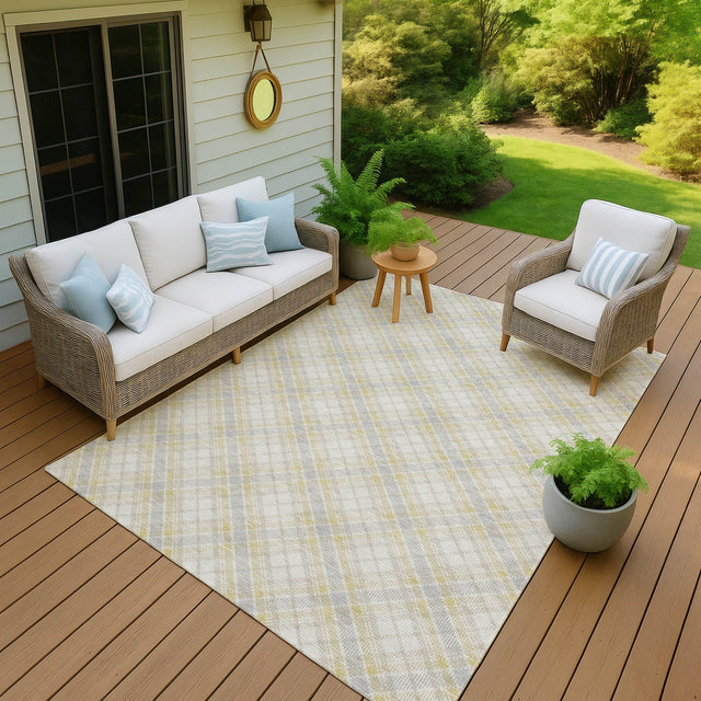 Dalyn Soft Essentials SE3 Wheat Rug outdoor lifestyle image