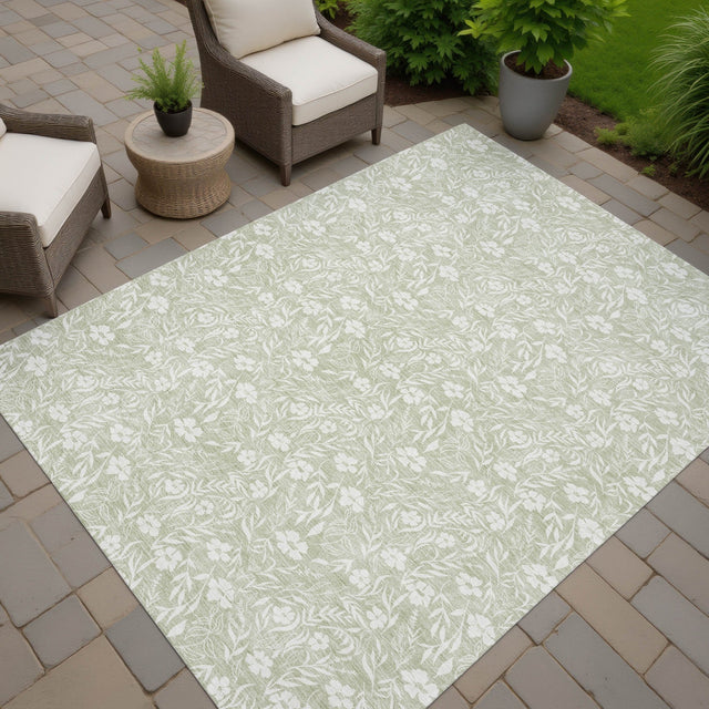 Dalyn Soft Essentials SE4 Celery Rug outdoor lifestyle image