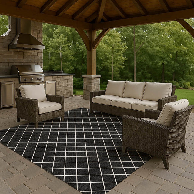 Dalyn The Reserve TR15 Black Rug outdoor lifestyle image