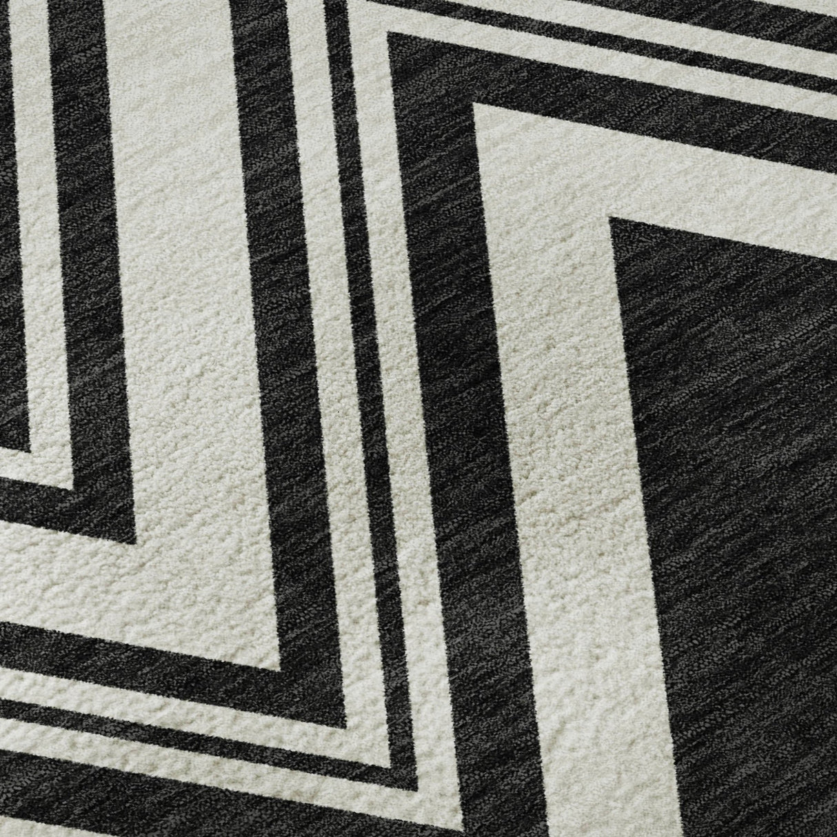 Dalyn The Reserve TR17 Black Rug color swatch