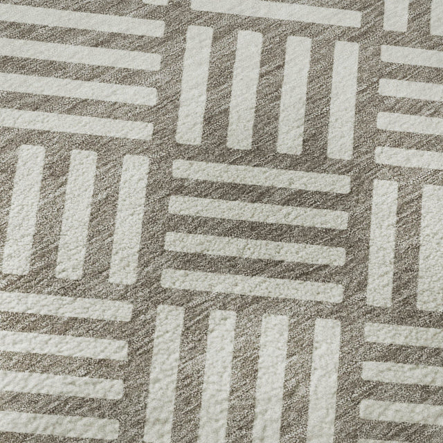 Dalyn The Reserve TR3 Taupe Rug color swatch