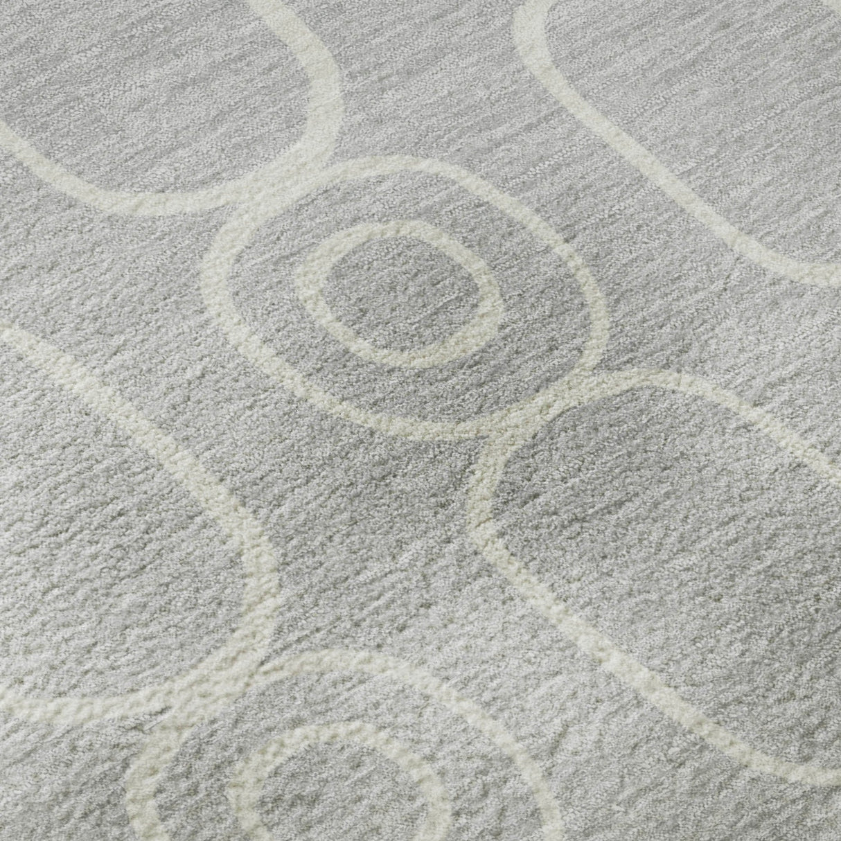 Dalyn The Reserve TR6 Silver Rug color swatch