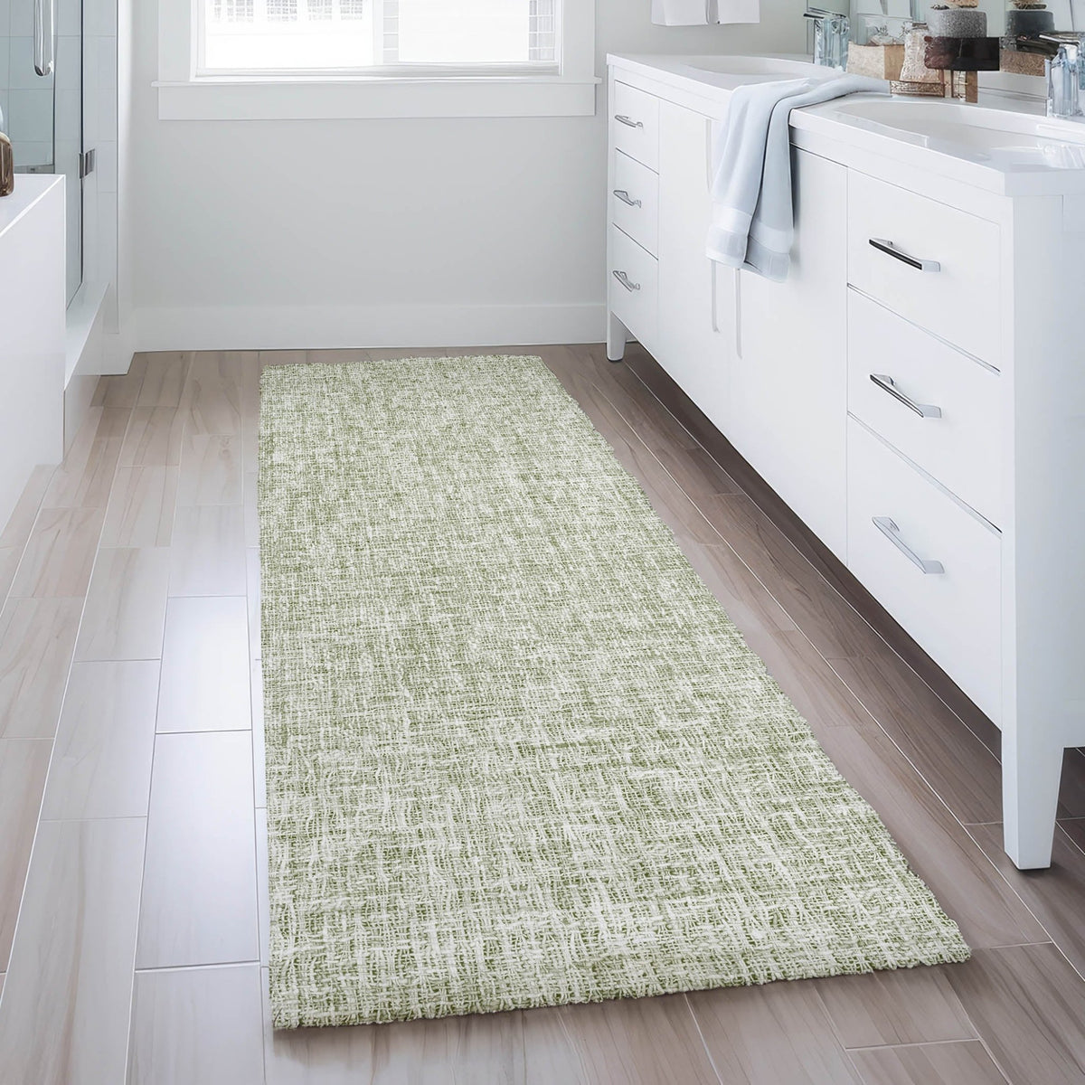 Dalyn Voyage VY1 Transitional Machine Made Celery Rug