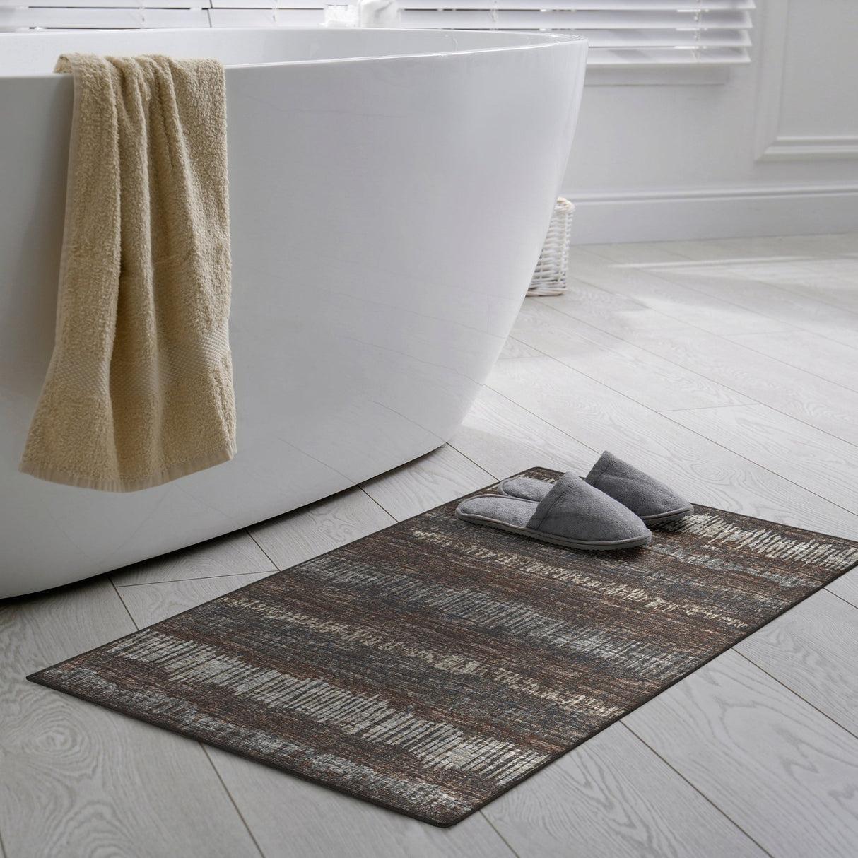 Dalyn Winslow WL4 Coffee Rug shown in a room
