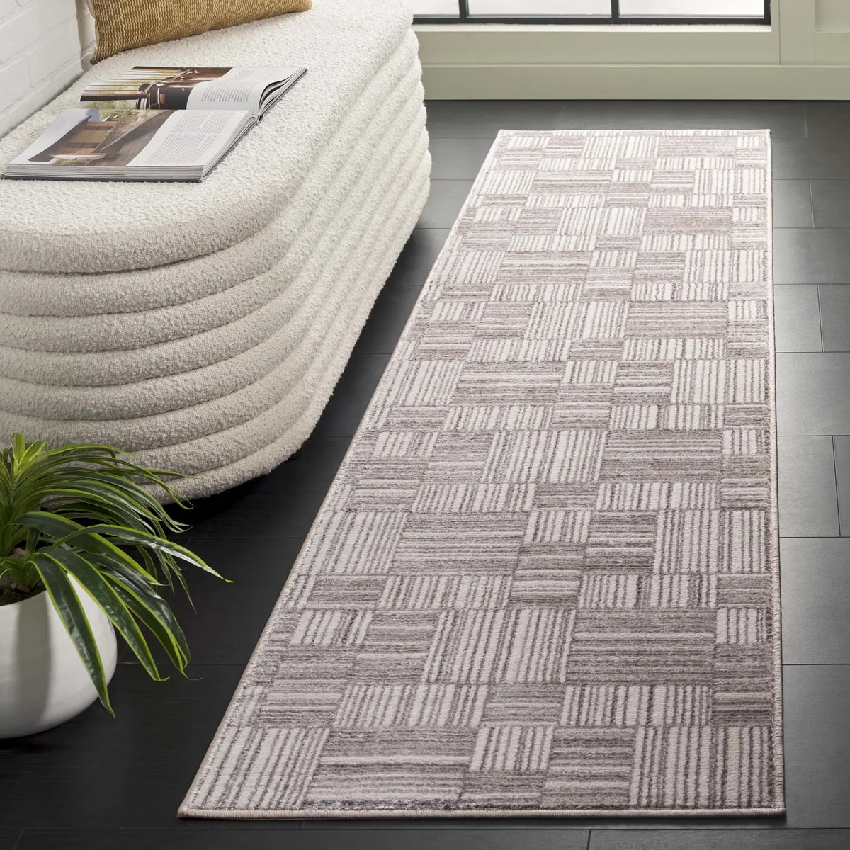 Safavieh Orchard 2'-2" x 8'-0" Rug in Grey / Ivory