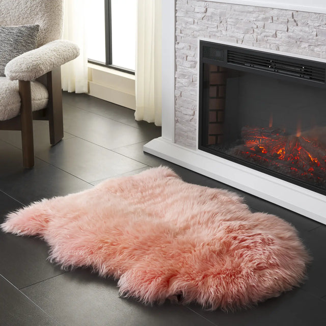 Safavieh Sheep Skin 2'-0" x 3'-0" Rug in Solid Pink