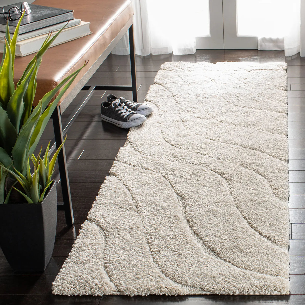 Safavieh Florida Shag 2'-3" x 7'-0" Rug in Creme / Creme
